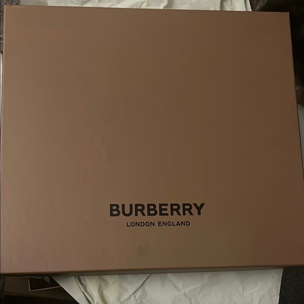 Burberry Tan Box